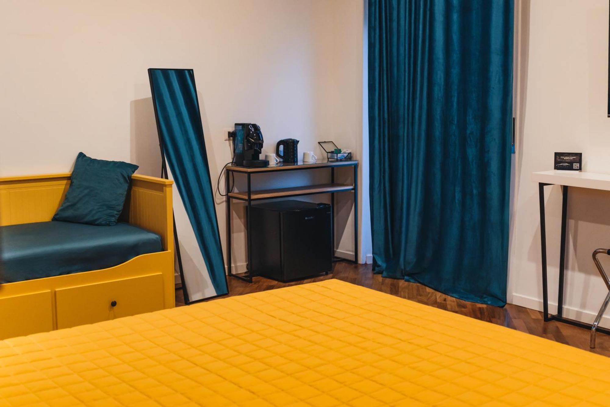 Attico33 Hotel เนเปิลส์ ภายนอก รูปภาพ
