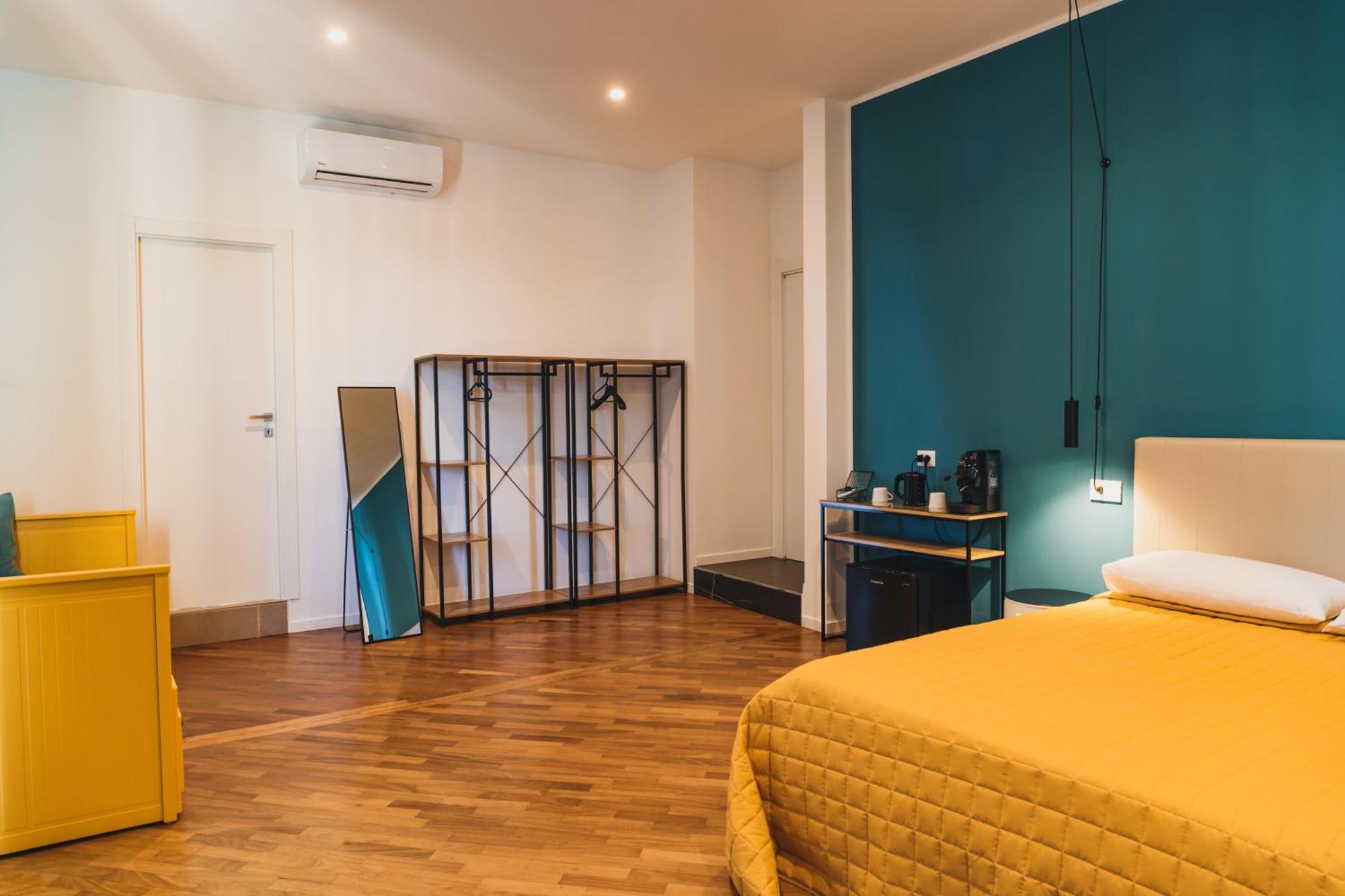 Attico33 Hotel เนเปิลส์ ภายนอก รูปภาพ