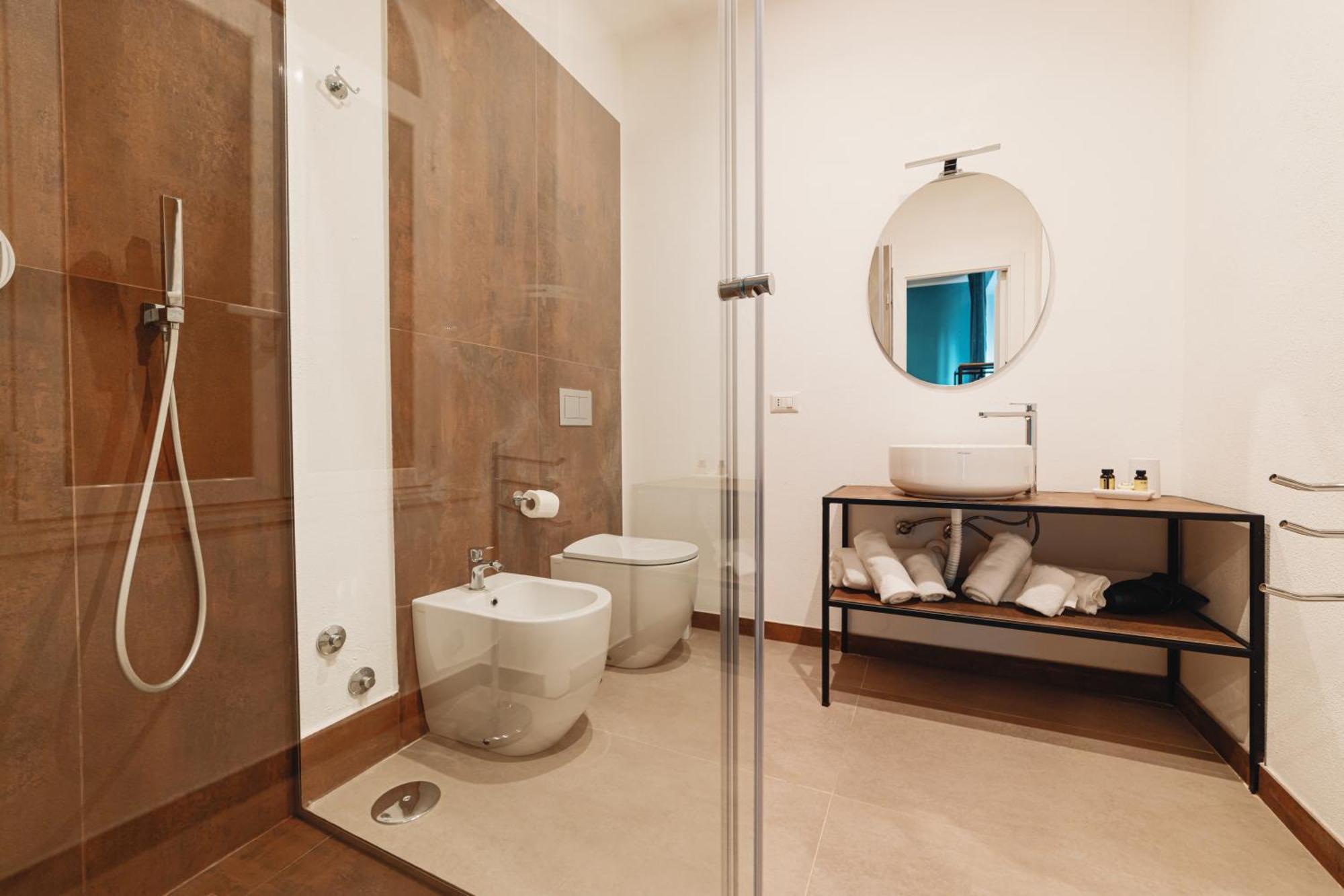 Attico33 Hotel เนเปิลส์ ภายนอก รูปภาพ